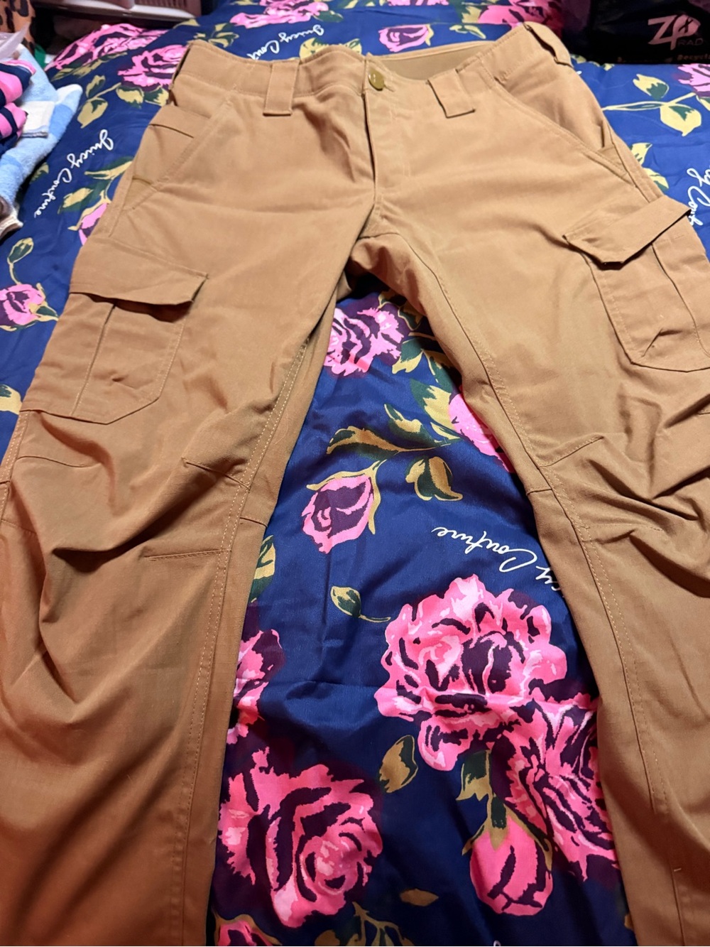 Women’s under armour  Tactical Cargo Pants in Brown